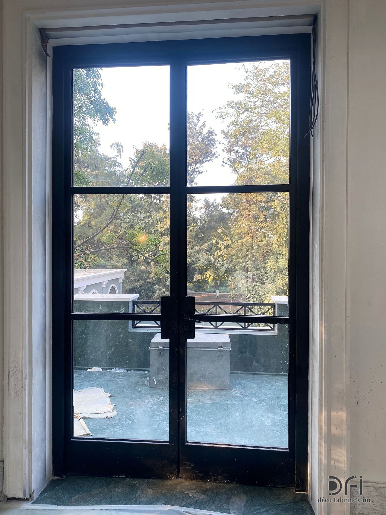 Glazed metal doors in metal | Made to measure | DFI