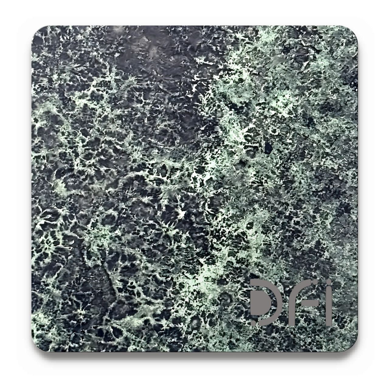 Dark green crackle, Special texture finish: a DFI sample plate with the DFI mark laser-cut in the corner